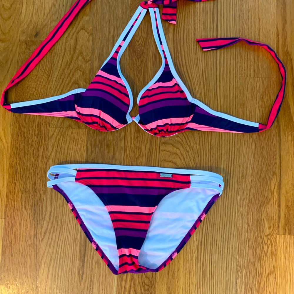 Lascana by Venus Purple/Pink Bikini, Size B (top), 6 (bottoms)